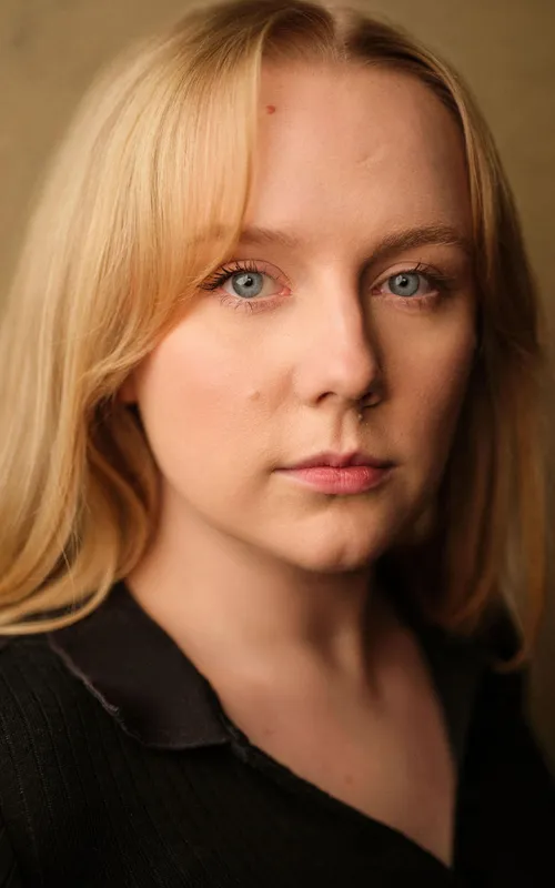 Alexa Davies