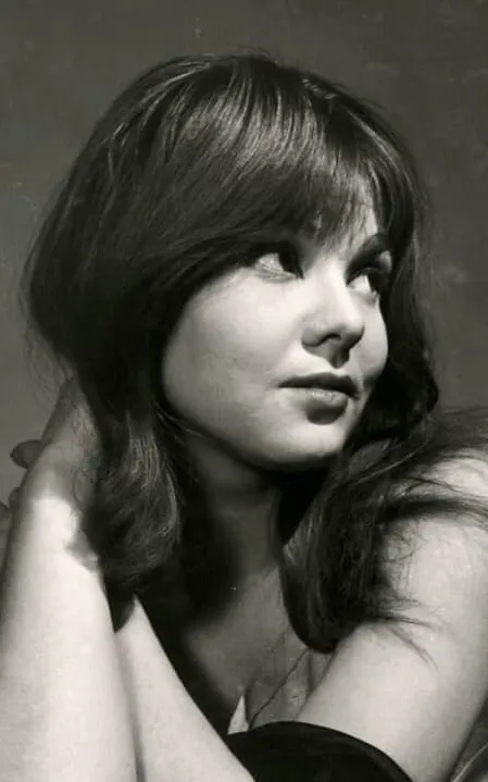 Barbara Harris