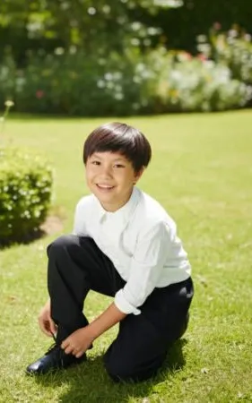 UY NHÂN