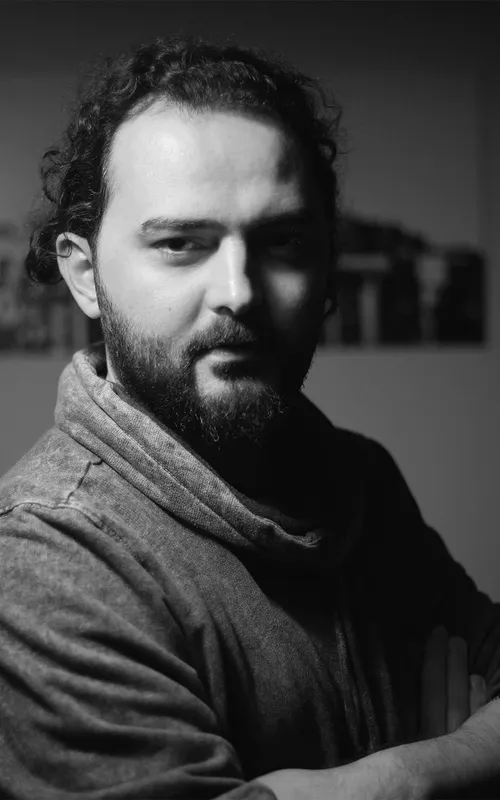 Özgür Bakar