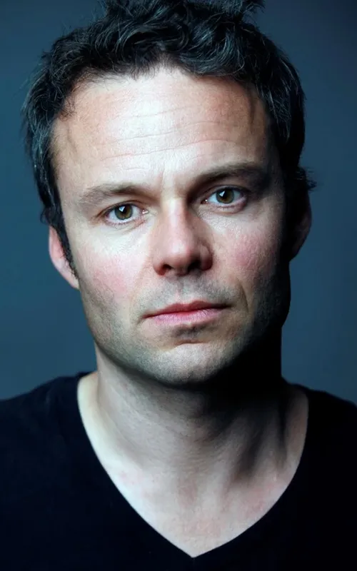 Jamie Glover