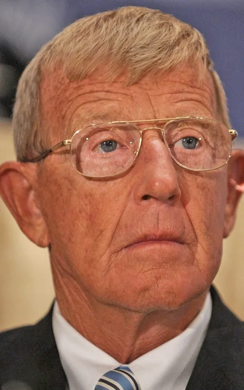 Lou Holtz