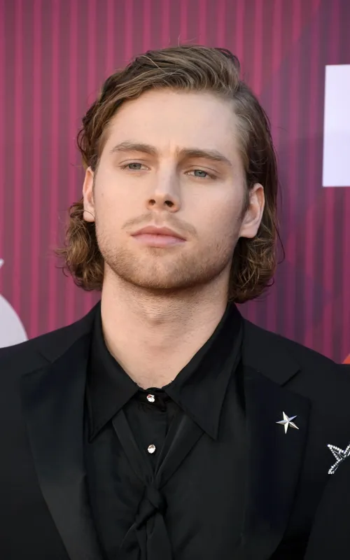 Luke Hemmings