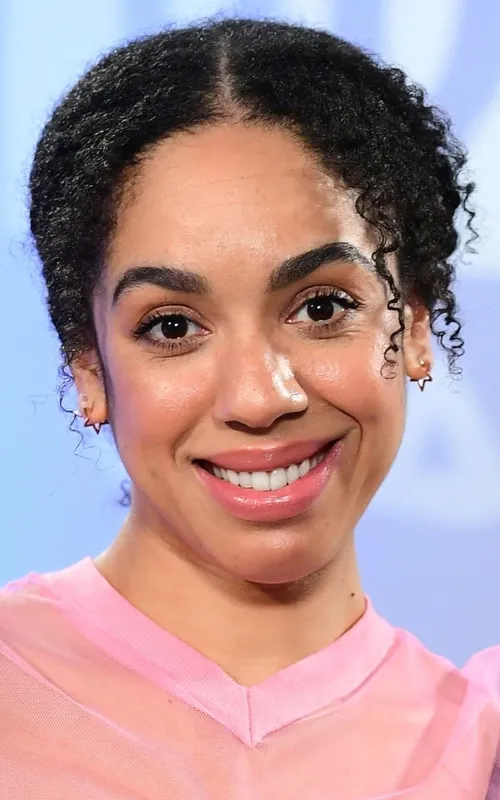 Pearl Mackie