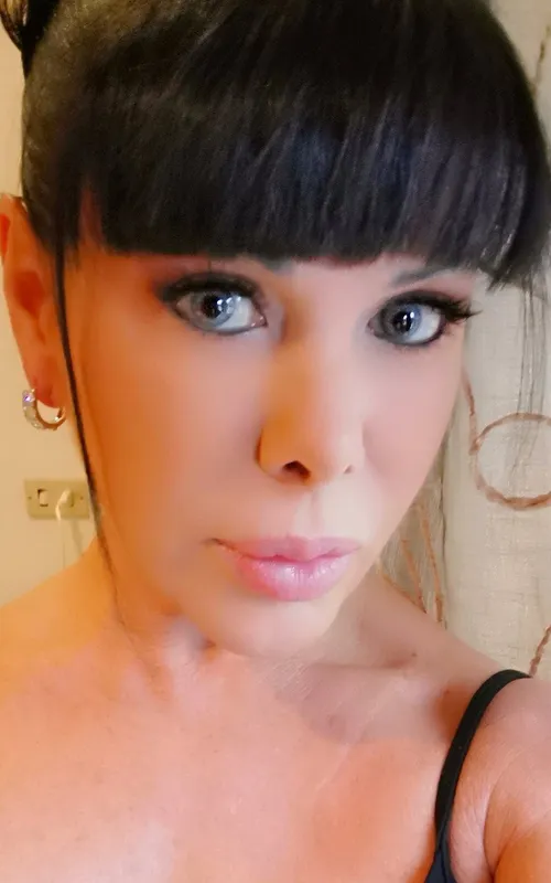 Sonia Eyes