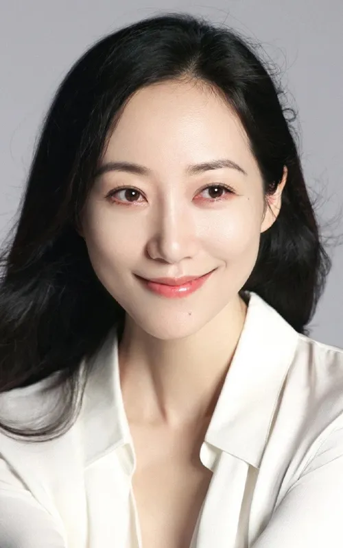 Cecilia Han