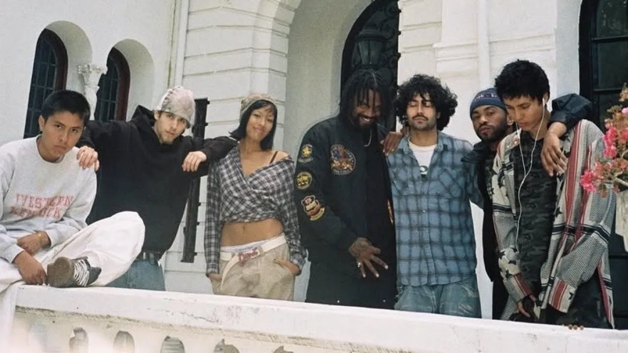 20005 - A Livestream Experience for ‘Blush’