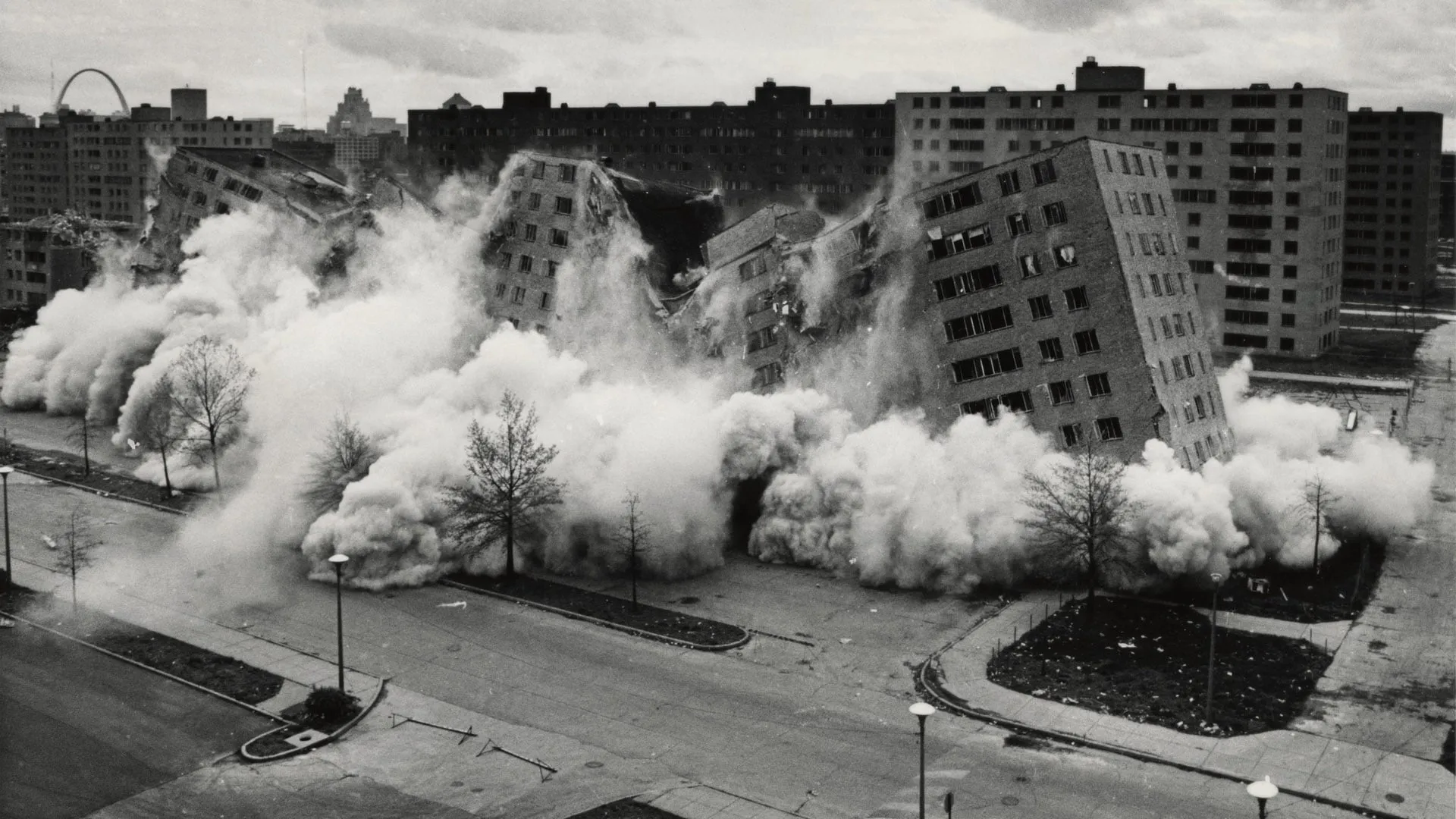 The Pruitt-Igoe Myth