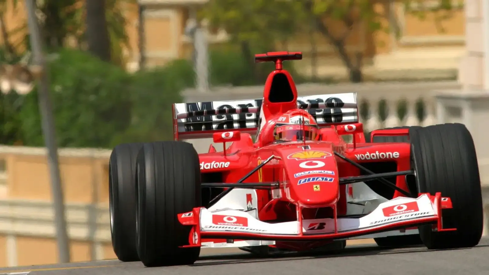 Michael & Co. The Dream Team: The Official Review Of The 2003 FIA Formula One World Championship