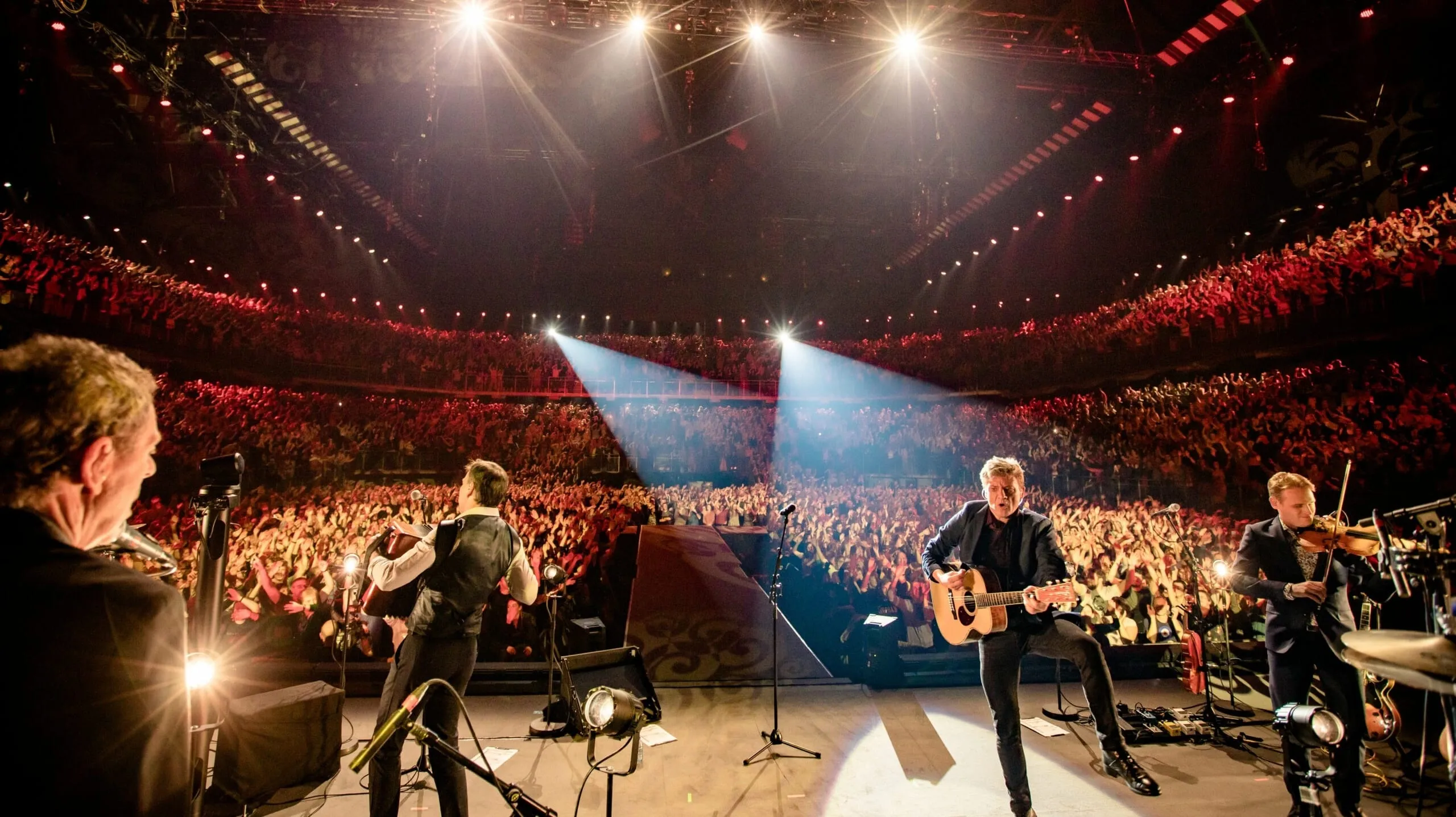 Bart Peeters Deluxe: Live In De Lotto Arena