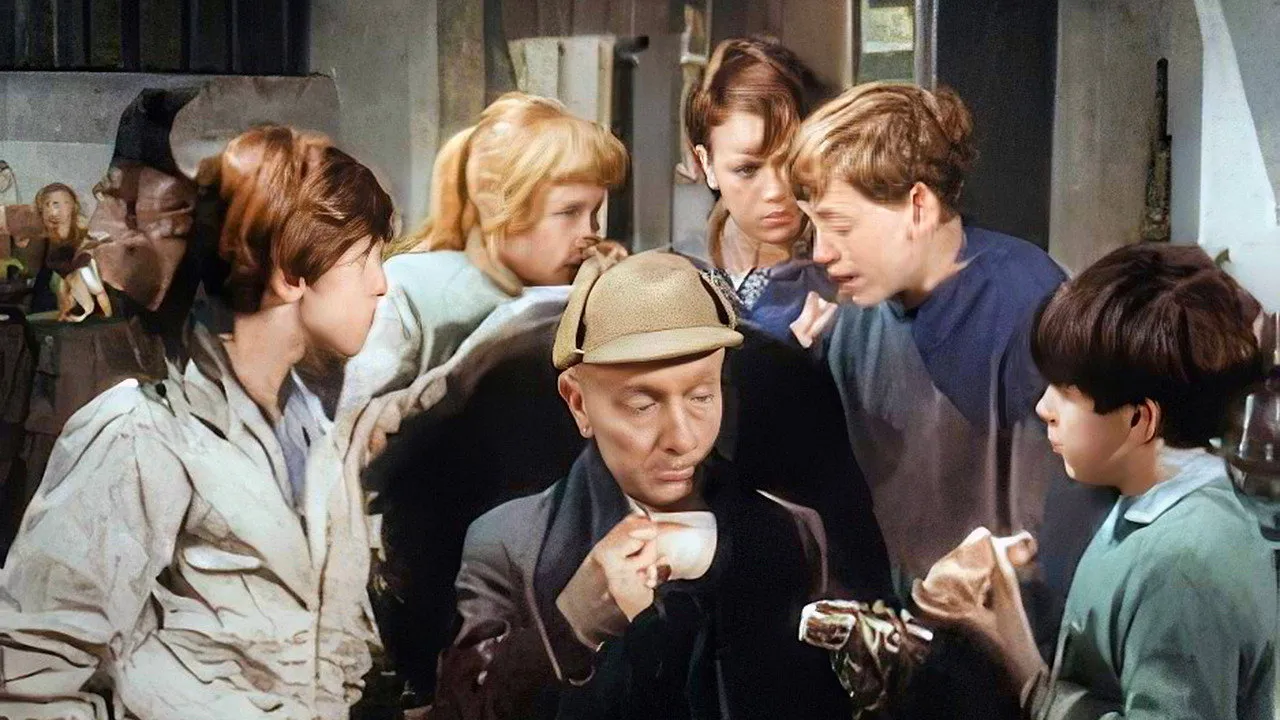 Five Have a Mystery to Solve