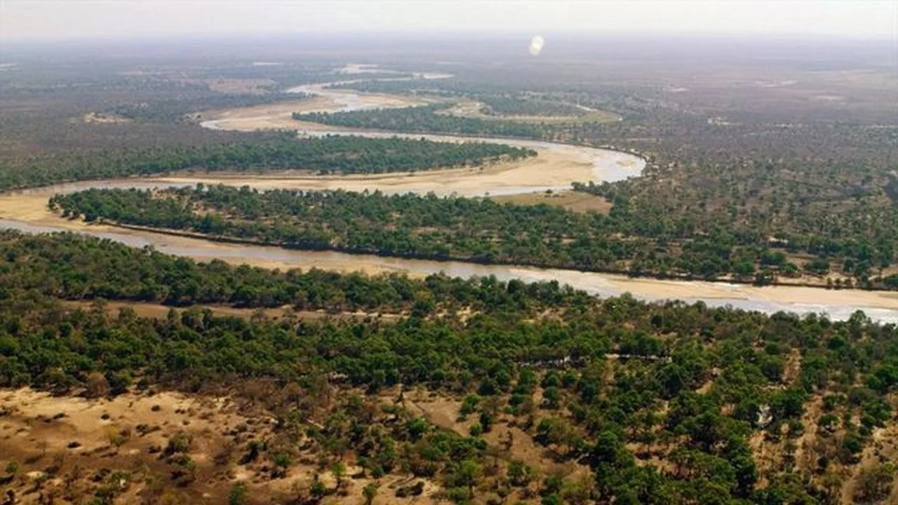 Massive Africa