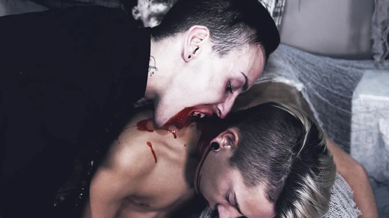 Baisé par des vampires