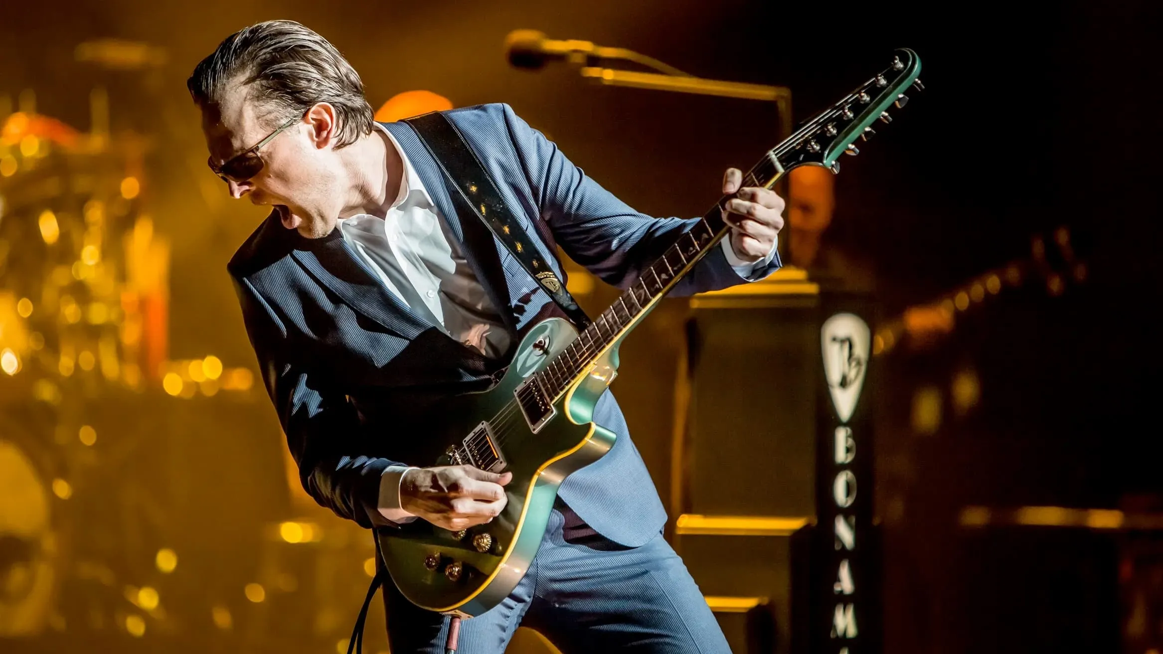 Joe Bonamassa - Muddy Wolf at Red Rocks