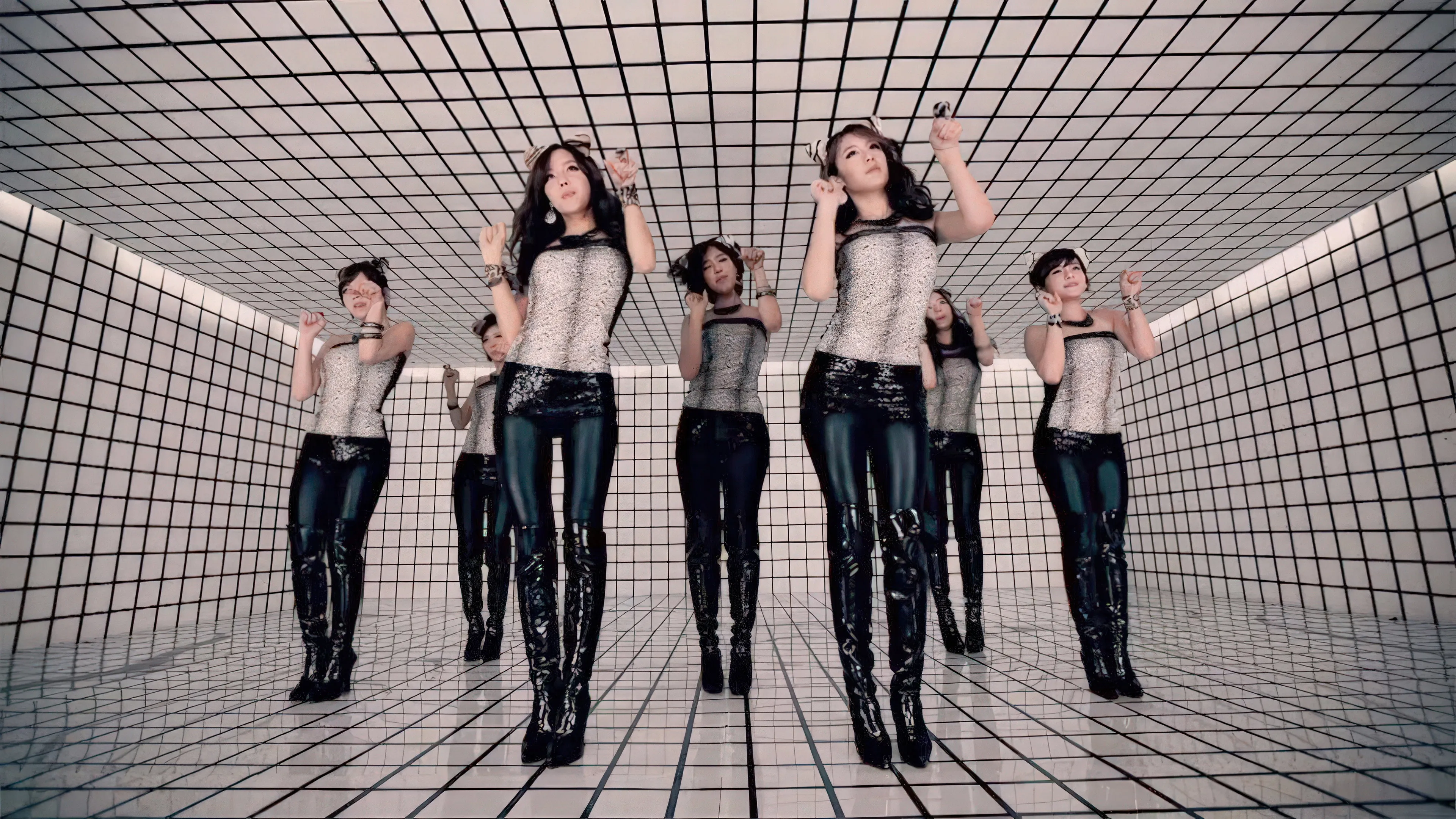 T-ARA - Single Complete Best Music Clips "Queen of Pops"