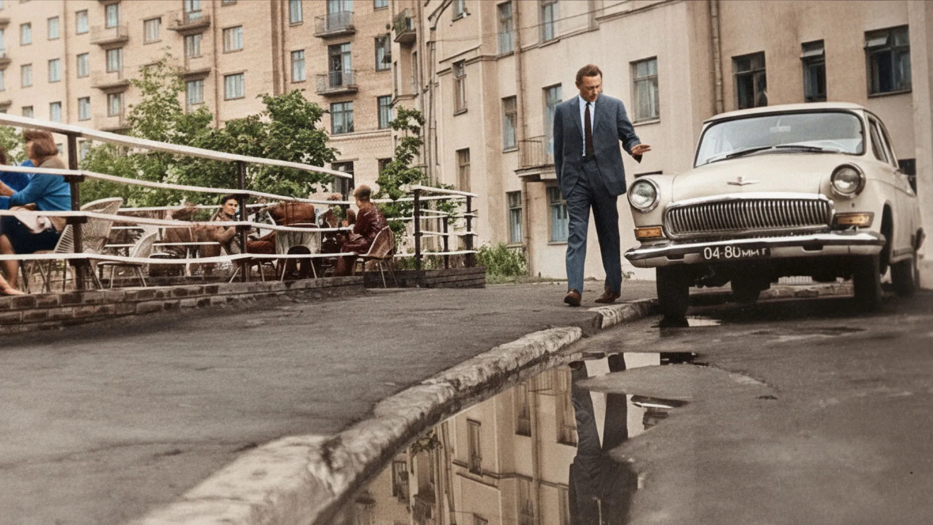 Three Poplars on Plyuschikha Street