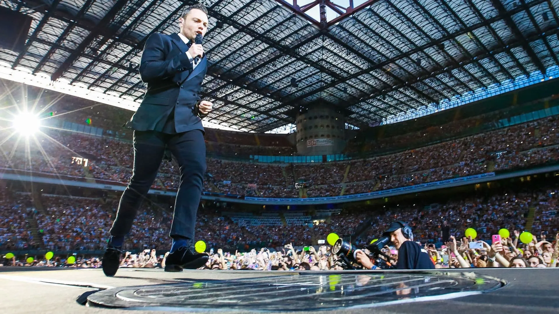 TZN - Tiziano Ferro lo Stadio Tour 2015