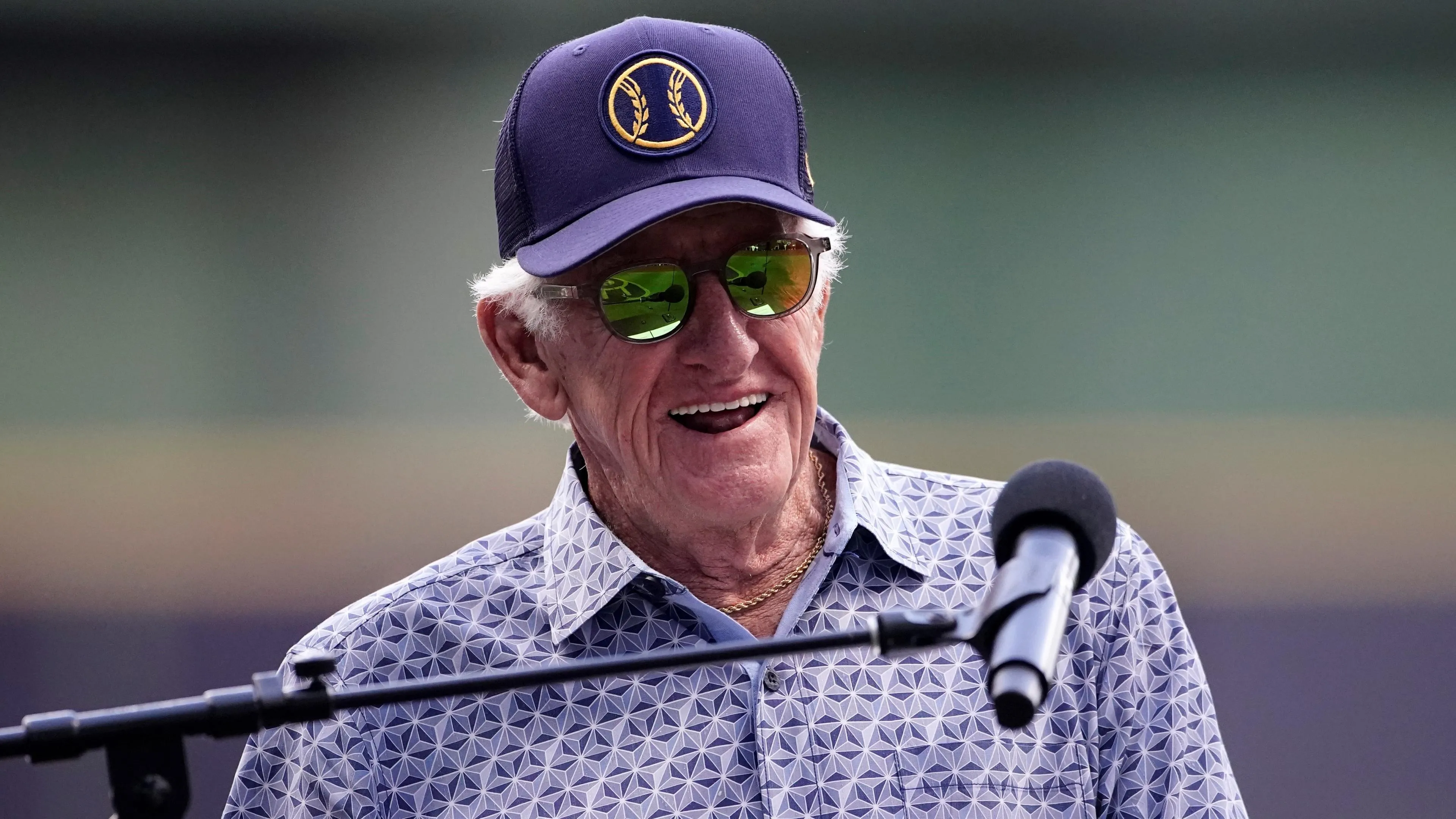 Mr. Baseball, Bob Uecker